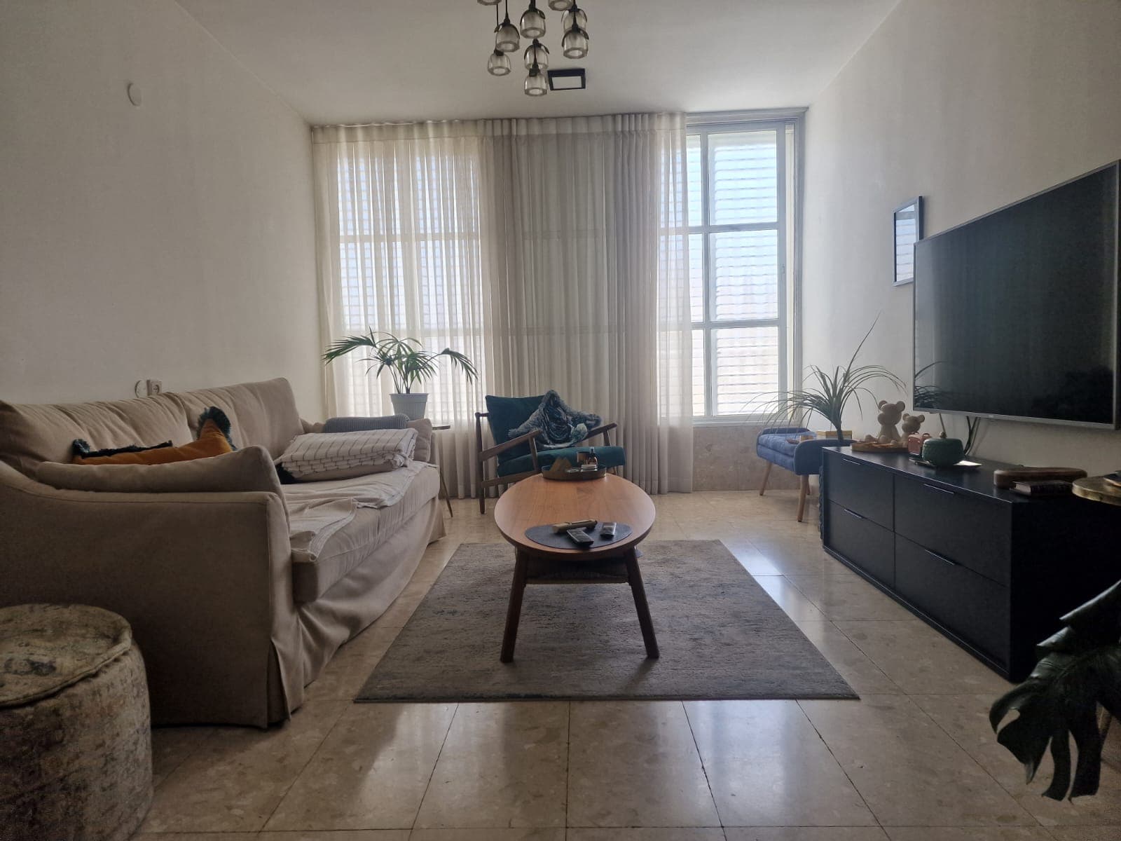 דירה 3 חד׳ למכירה בשיכון עממי, חולון — שנקר 28 חולון - תמונה 1